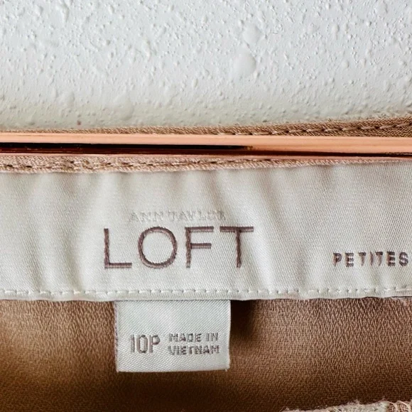 Ann Taylor LOFT Blouse Nude Eyelash Lace Ribbon Tie Peplum Tank Top - Picture 9 of 9